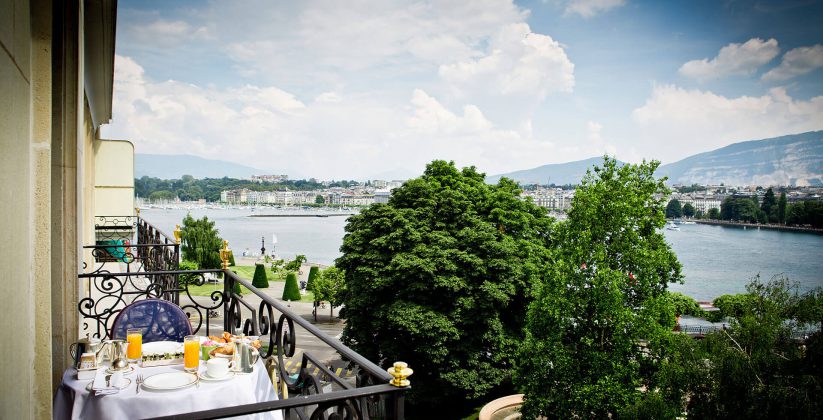 lrg-premium-lake-view-room